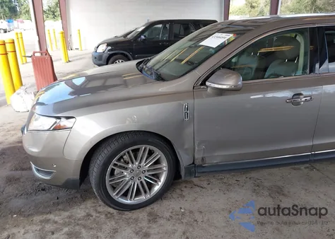 2015 Lincoln Mkt Ecoboost z USA, uszkodzony, nr VIN 2LMHJ5AT6FBL01921